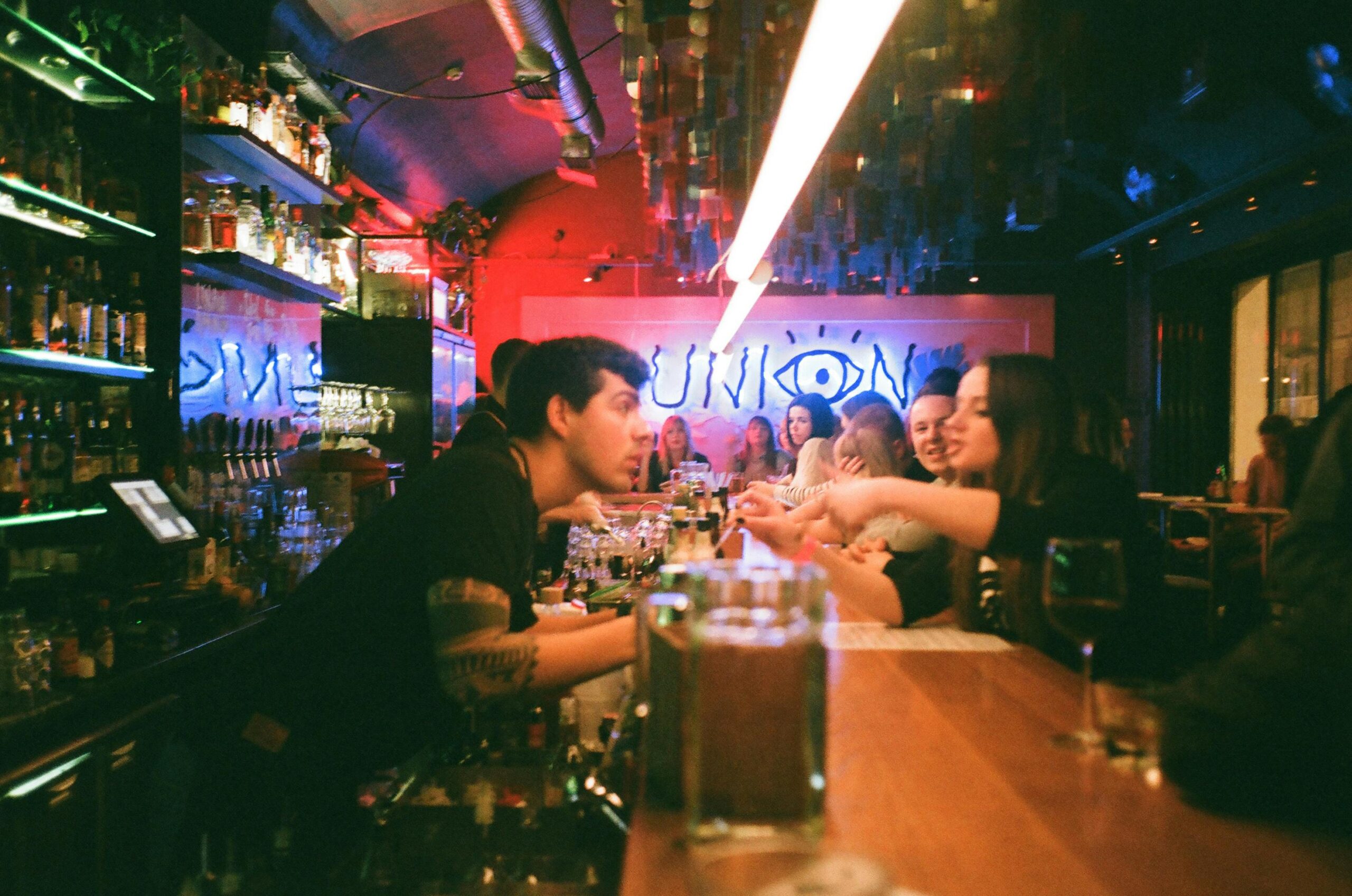 Black box - IDS-Solutions for bars, nightclubs and retail.